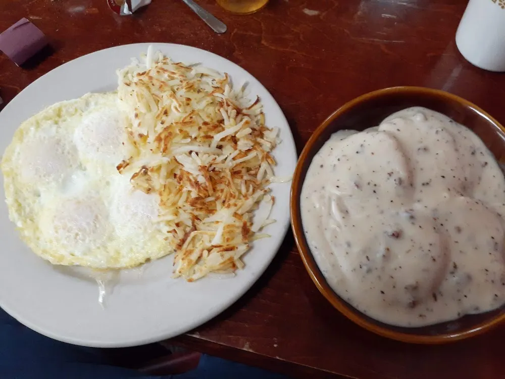 Full Biscuits and Gravy